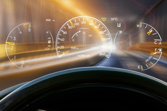 Neonode's HUD Object Detection solution visualized with a next-generation HUD system.