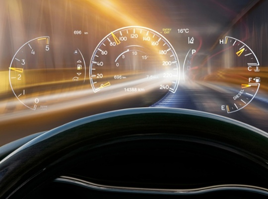 Neonode's HUD Object Detection solution visualized with a next-generation HUD system.